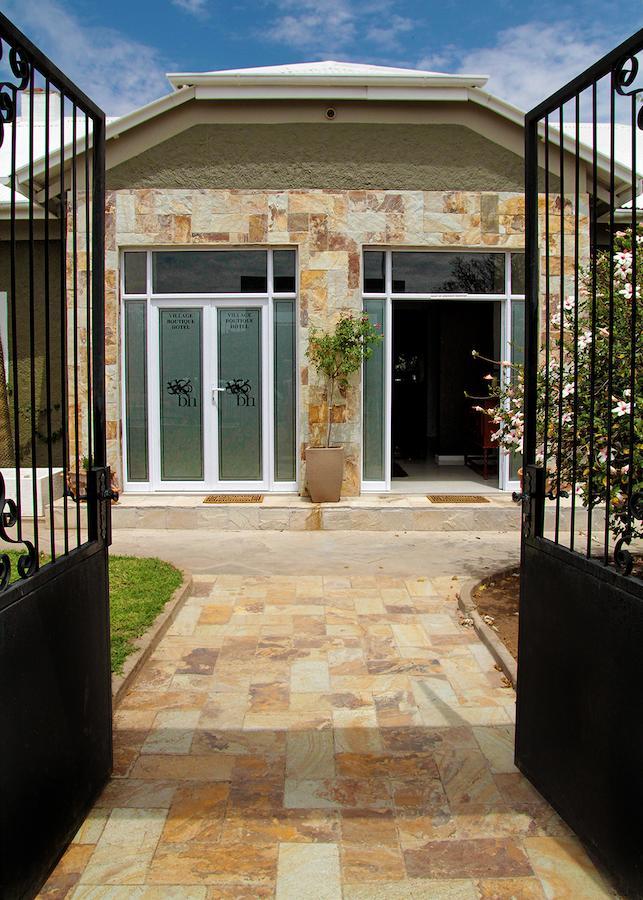 Village Boutique Hotel Otjiwarongo Luaran gambar