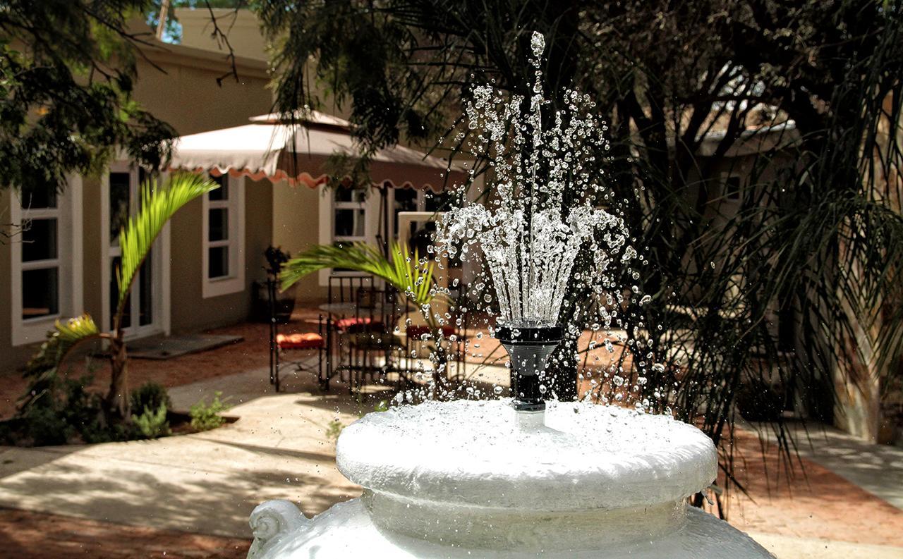 Village Boutique Hotel Otjiwarongo Luaran gambar