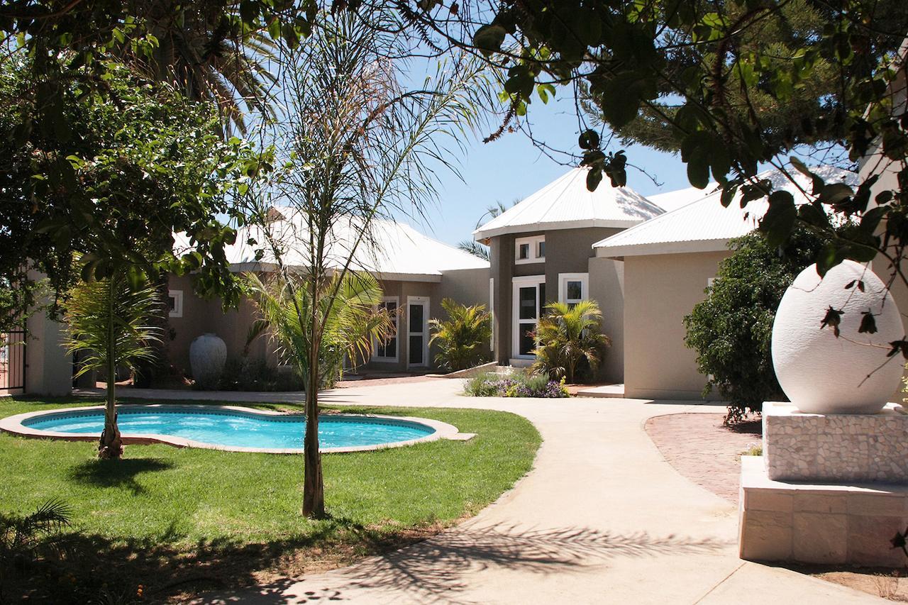 Village Boutique Hotel Otjiwarongo Luaran gambar