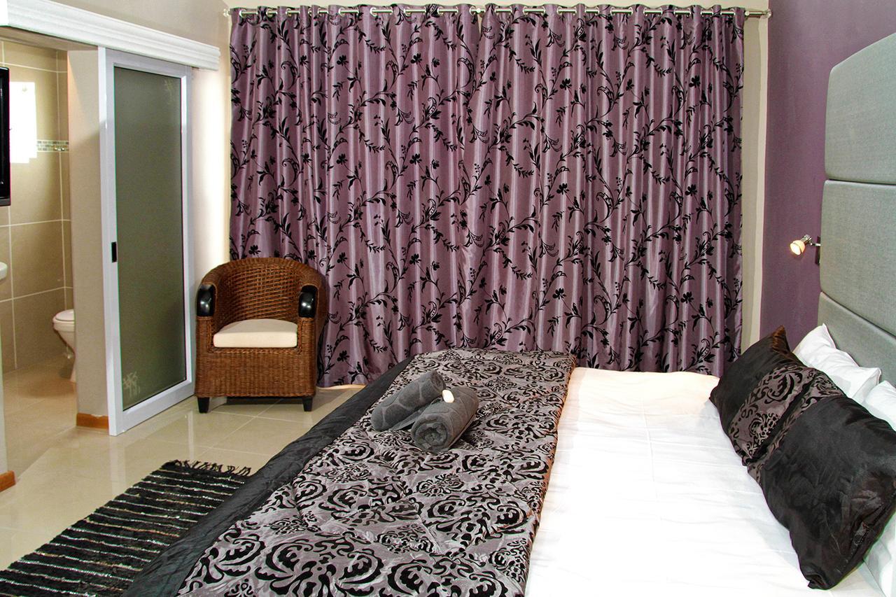 Village Boutique Hotel Otjiwarongo Luaran gambar