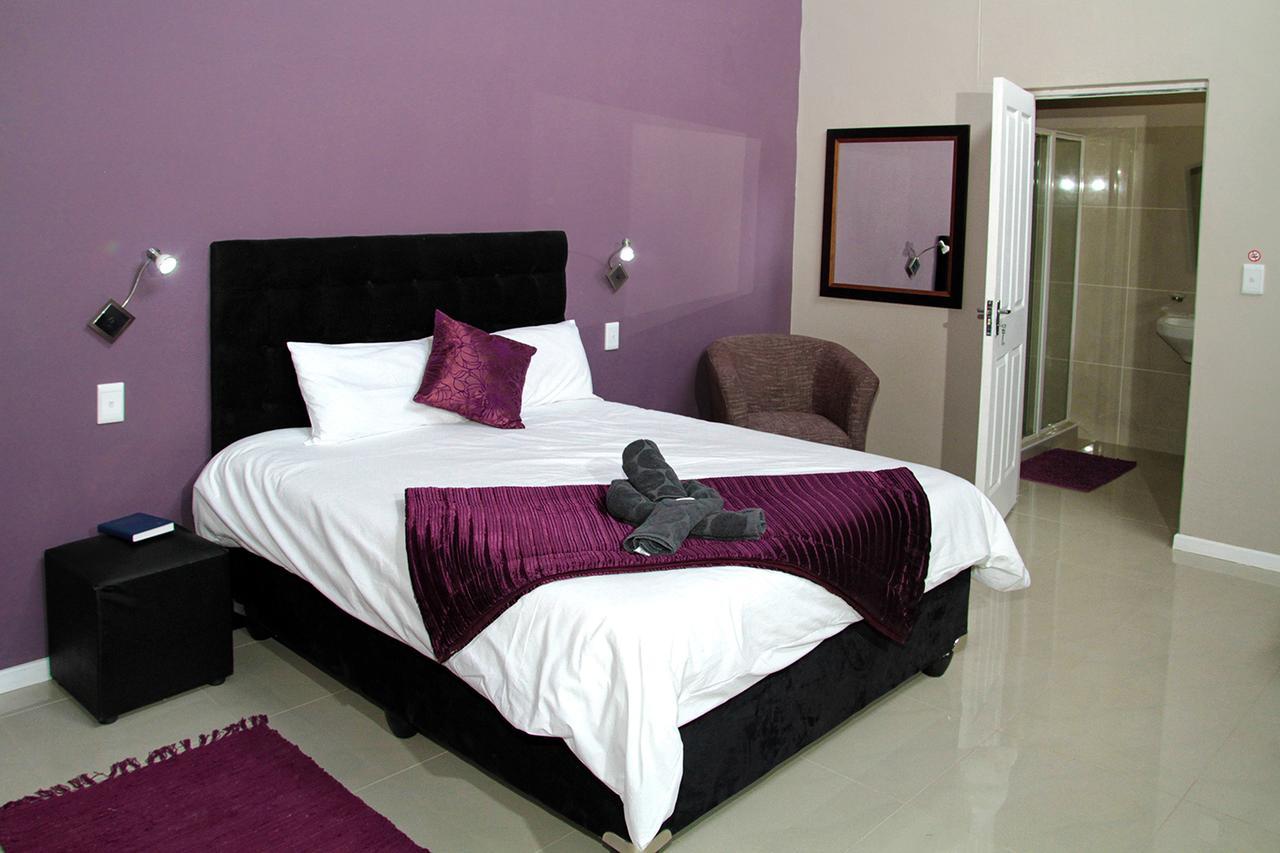Village Boutique Hotel Otjiwarongo Luaran gambar