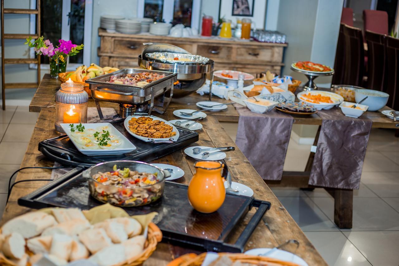 Village Boutique Hotel Otjiwarongo Luaran gambar