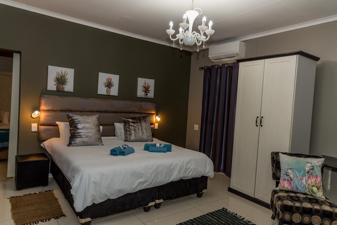 Village Boutique Hotel Otjiwarongo Luaran gambar