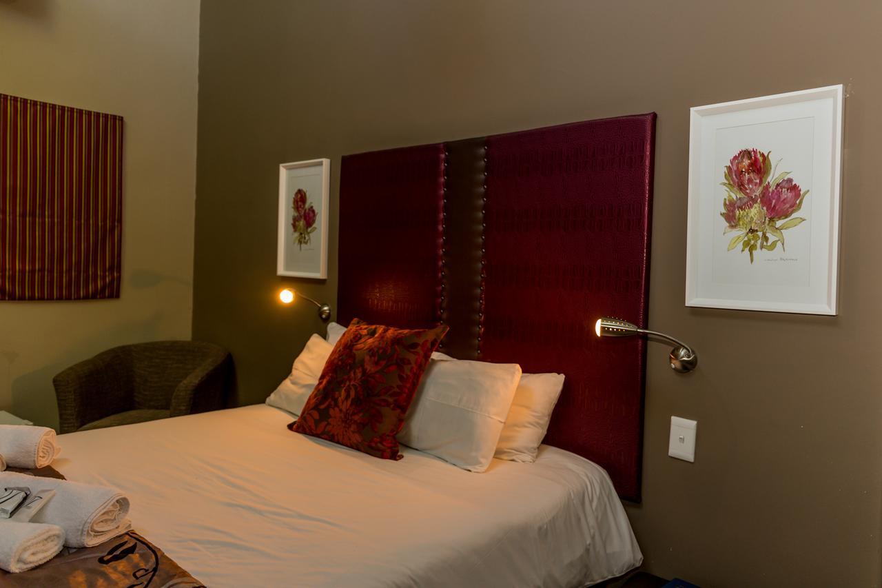 Village Boutique Hotel Otjiwarongo Luaran gambar