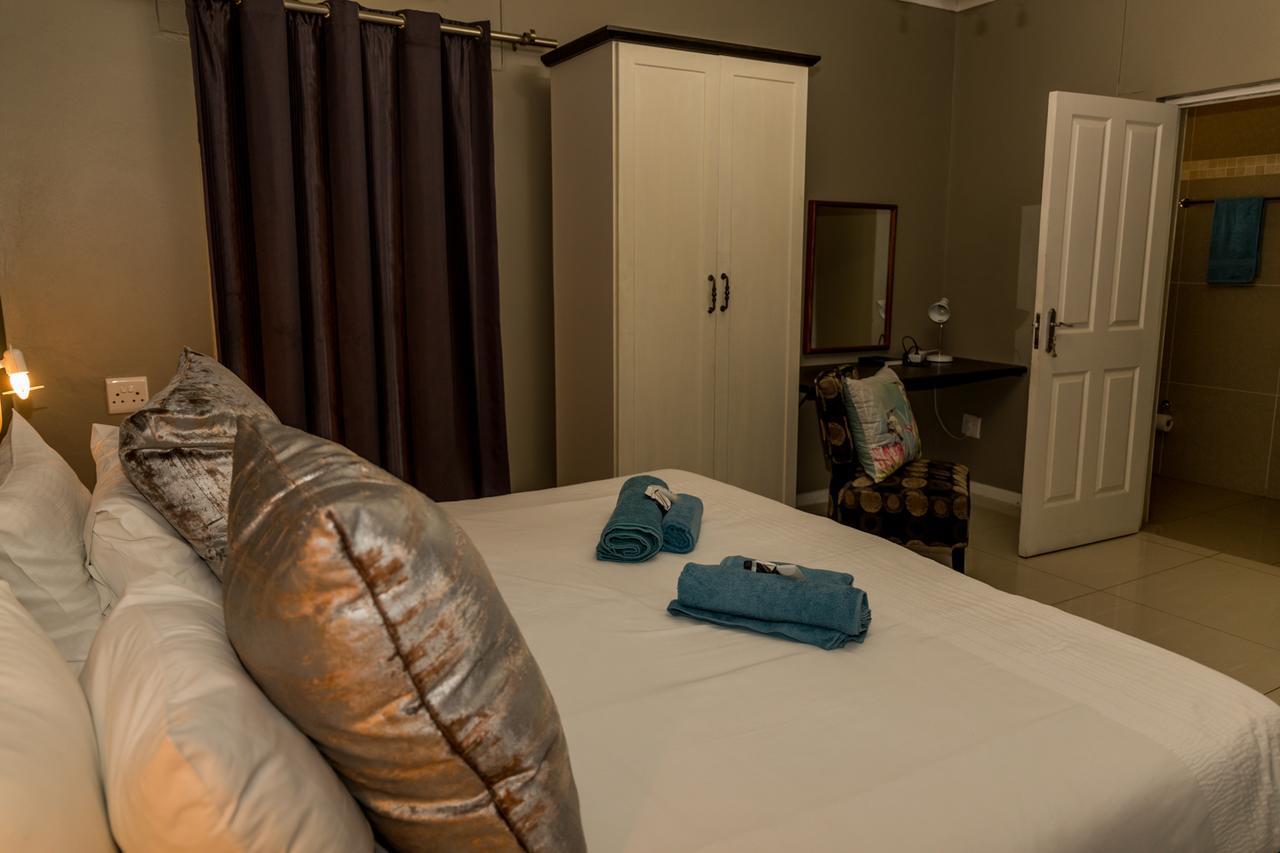 Village Boutique Hotel Otjiwarongo Luaran gambar