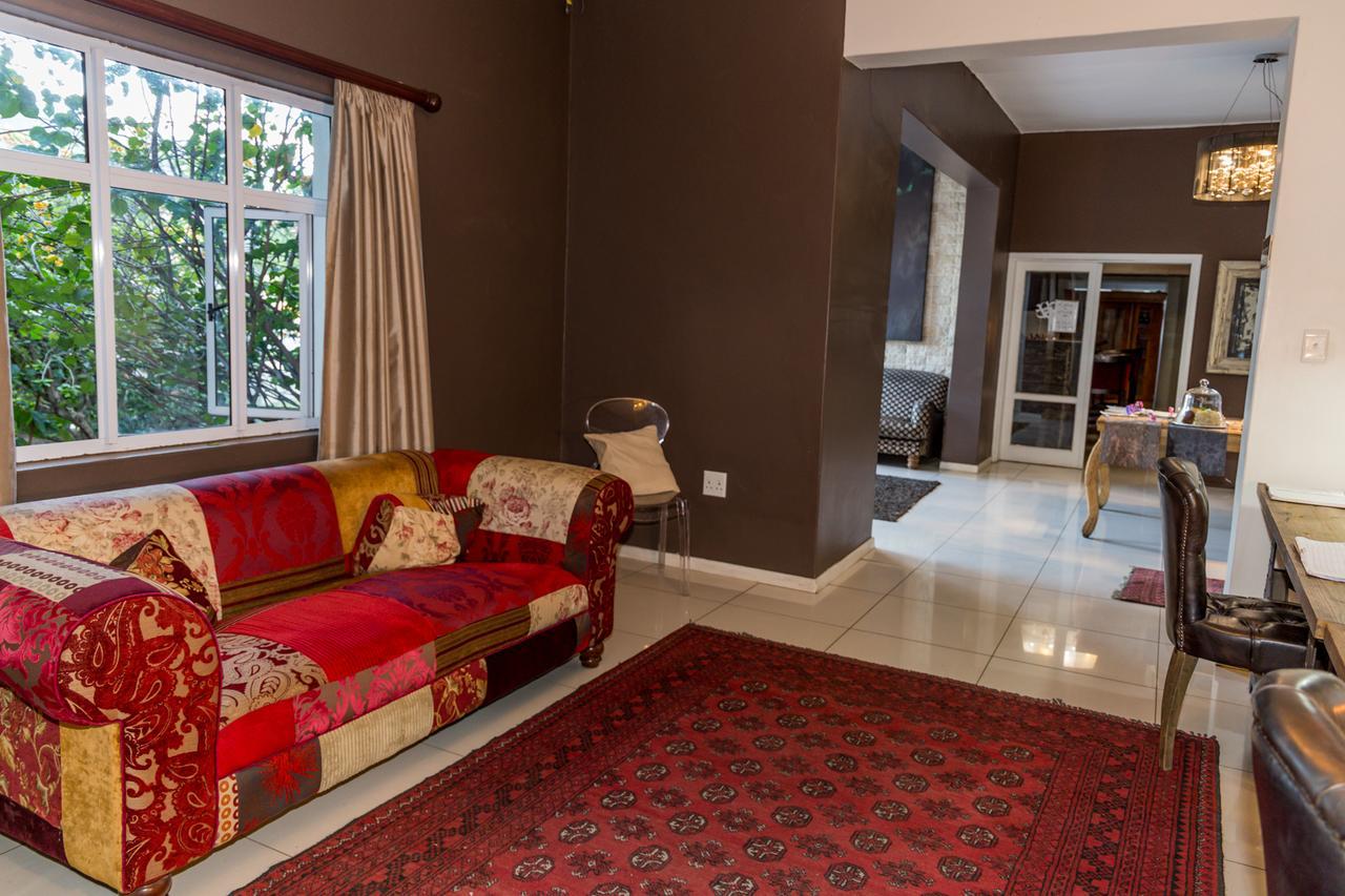 Village Boutique Hotel Otjiwarongo Luaran gambar
