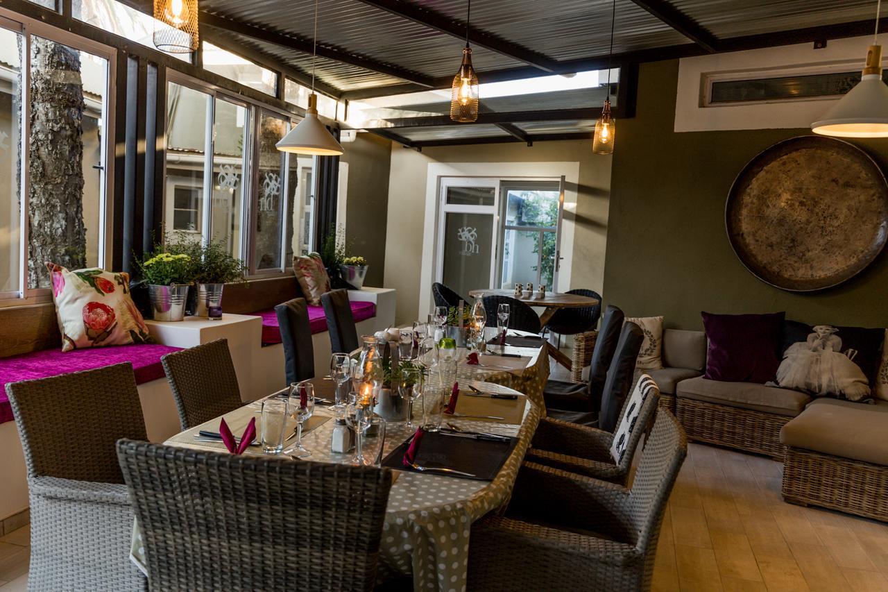 Village Boutique Hotel Otjiwarongo Luaran gambar