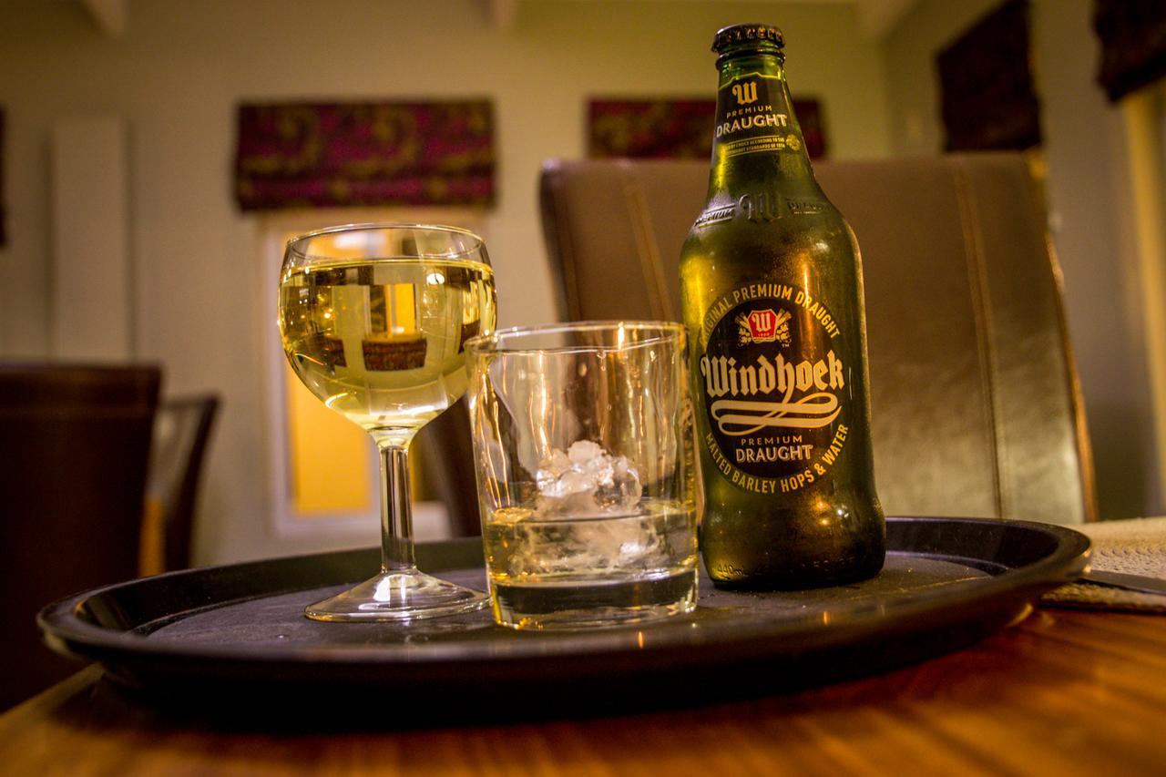 Village Boutique Hotel Otjiwarongo Luaran gambar