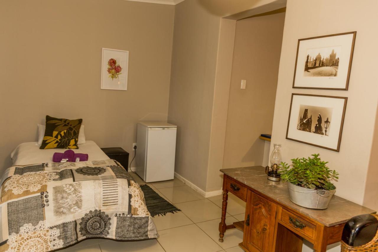 Village Boutique Hotel Otjiwarongo Luaran gambar